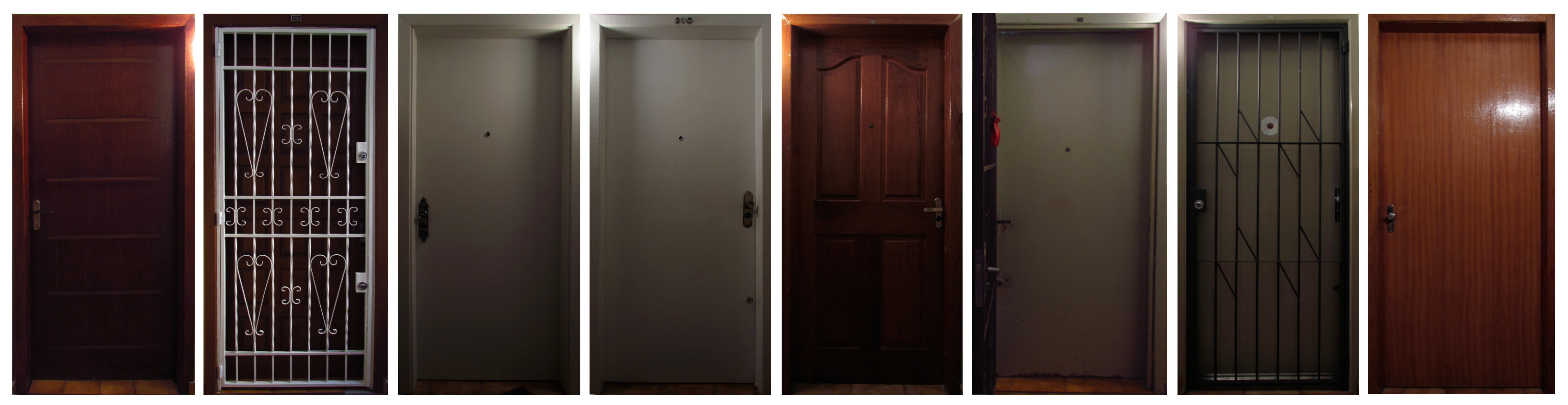  Figura 1 – Letícia Bertagna, Porta de entrada dos oito apartamentos envolvidos, 2011. Fonte: Acervo pessoal da artista.